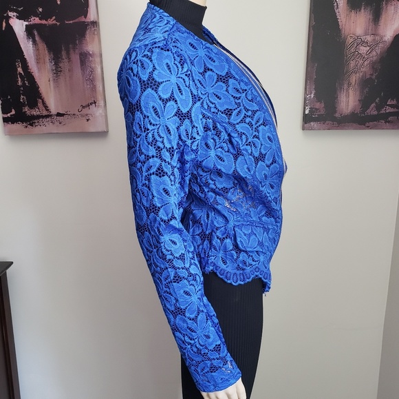 🌺HP🌺Floral Laced Zipper Jacket - Picture 3 of 5